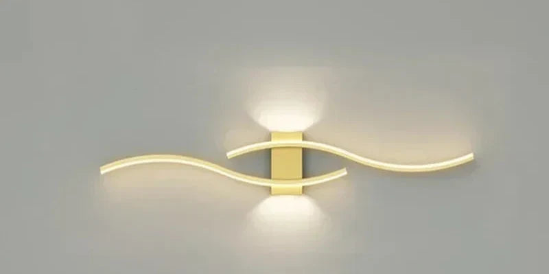 Moderne LED Wandleuchte – Wellenförmiges Design, Minimalistischer Stil | Karnz