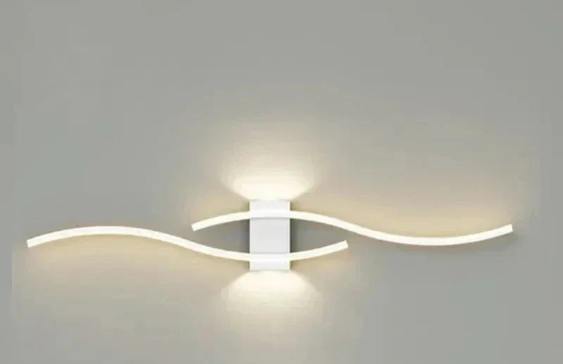 Moderne LED Wandleuchte – Wellenförmiges Design, Minimalistischer Stil | Karnz