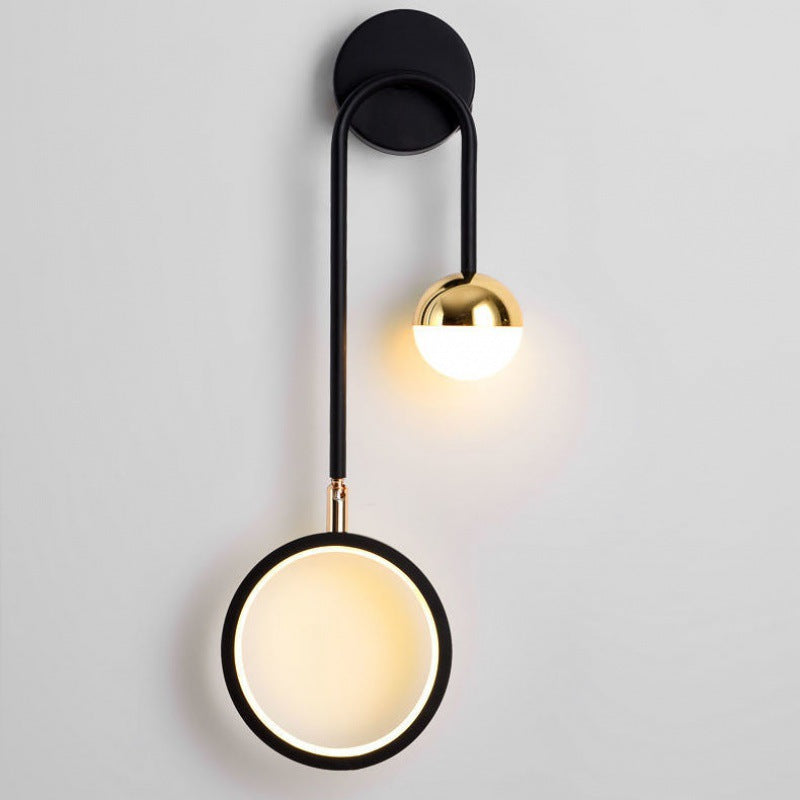 Nordische drehbare LED Wandleuchte für modernes Interieur | Karnz