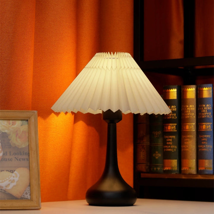 Nordic Faltlampe mit LED-Licht – Moderne dekorative Tischlampe für Wohn- und Schlafzimmer | Karnz
