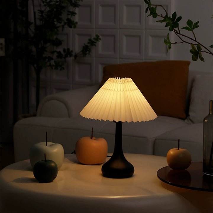 Nordic Faltlampe mit LED-Licht – Moderne dekorative Tischlampe für Wohn- und Schlafzimmer | Karnz