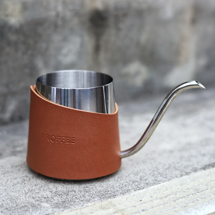 Edelstahl-Kaffeekanne mit Ledergriff, 350–500 ml