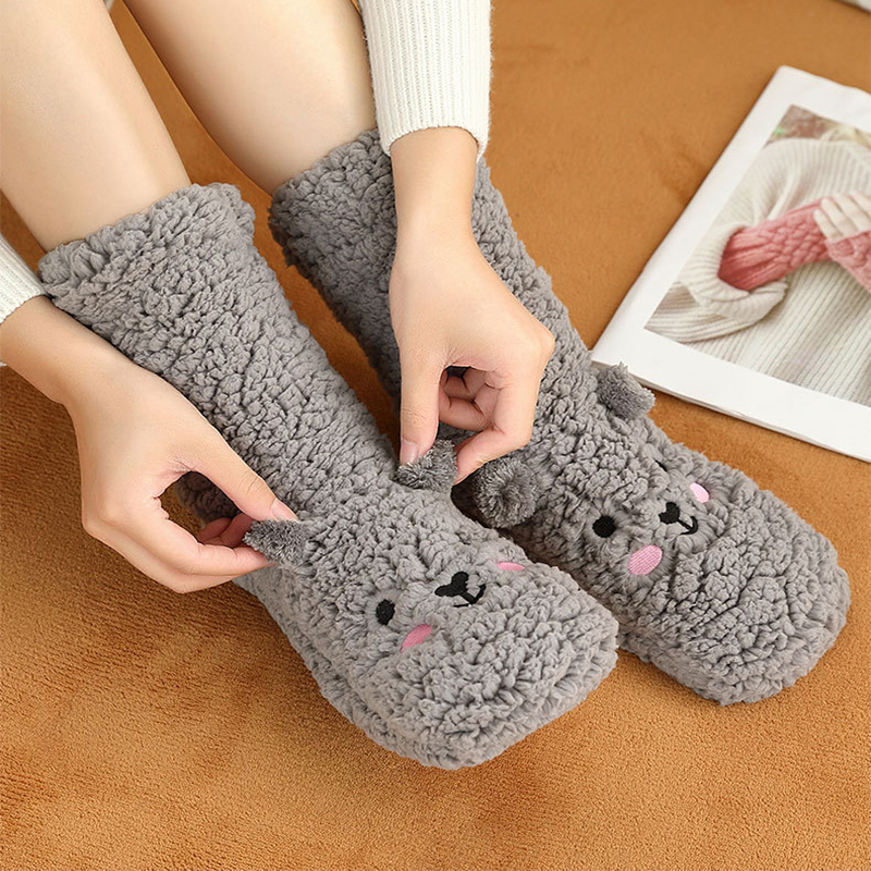 Warme, flauschige Bärensocken | Karnz