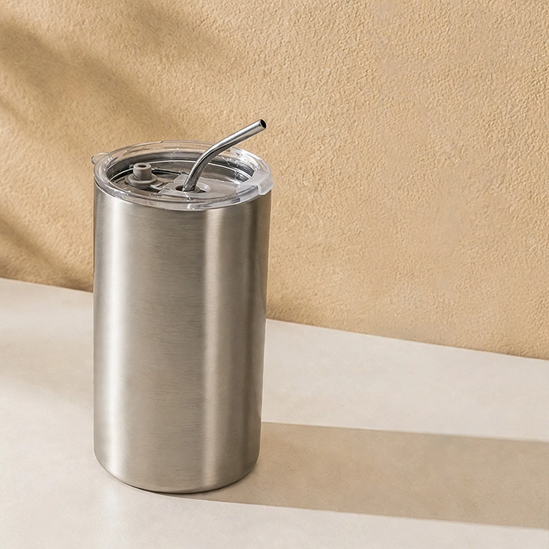 Isolierbecher 350–600 ml mit Doppelwand und Trinkdeckel