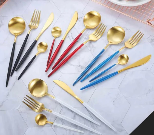 LUXURIÖSES EDELSTAHL-24-TEILIGES GOLD-SILBER-BESTECK-SET
