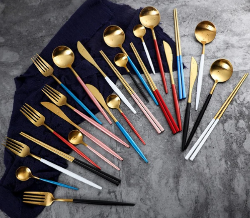LUXURIÖSES EDELSTAHL-24-TEILIGES GOLD-SILBER-BESTECK-SET