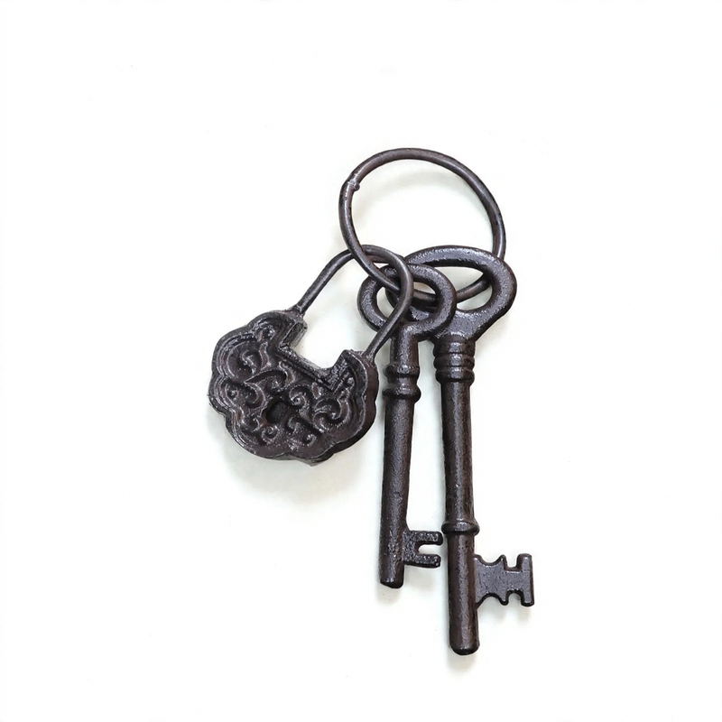 Wandhaken aus Eisen mit Schlüsselmotiven
