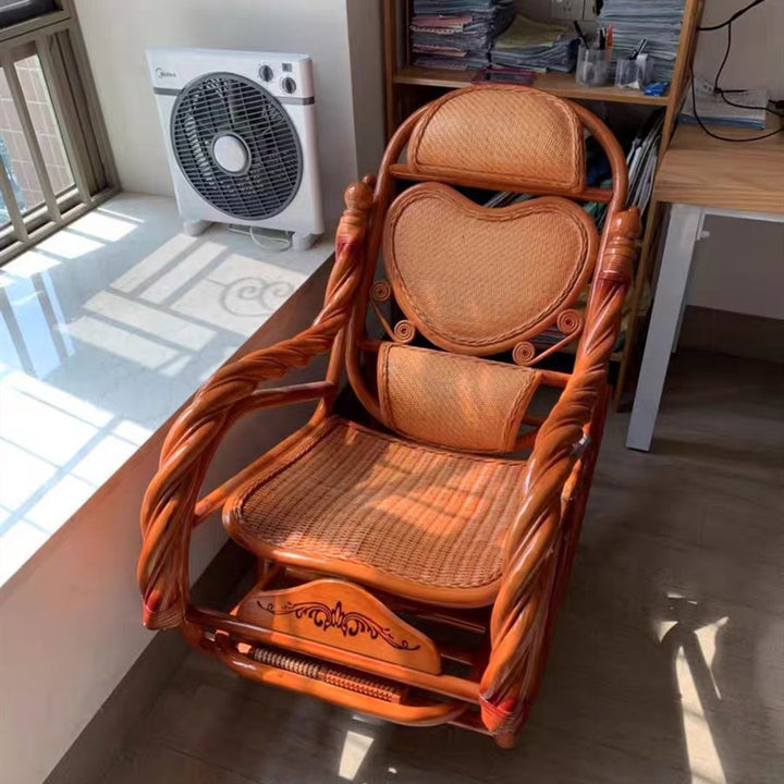 Schaukelstuhl aus Rattan, Landhausstil