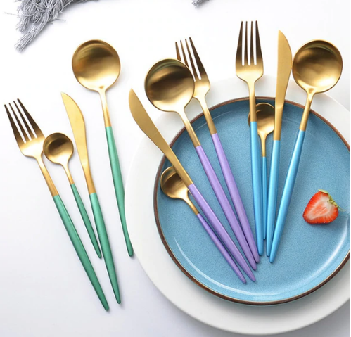 LUXURIÖSES EDELSTAHL-24-TEILIGES GOLD-SILBER-BESTECK-SET