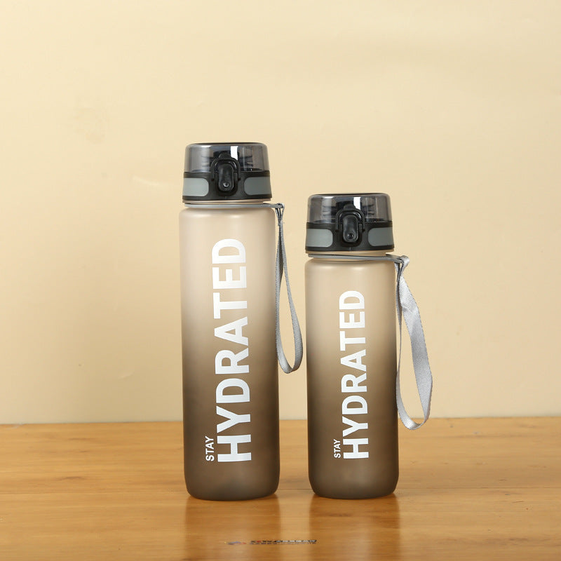 Sporttrinkflasche mit Sprungdeckel, 750–1000 ml