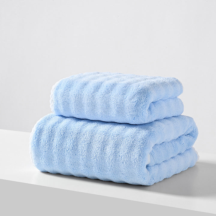 Badetuch und Handtuch aus Korallenfleece