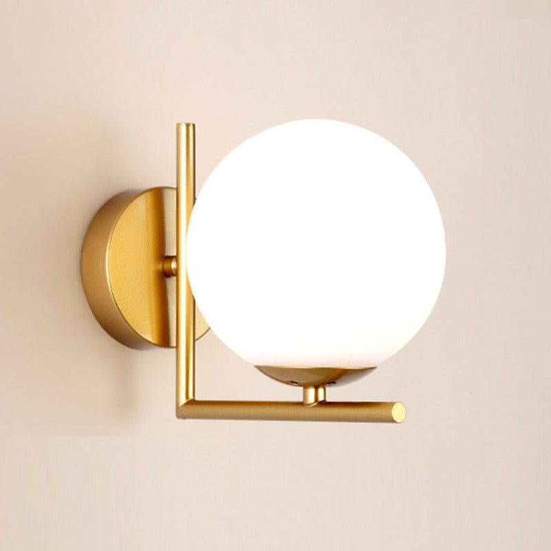 Moderne runde Wandlampe mit Glasglobus – Elegante Wandmontage für Schlafzimmer und Wohnzimmer | Karnz
