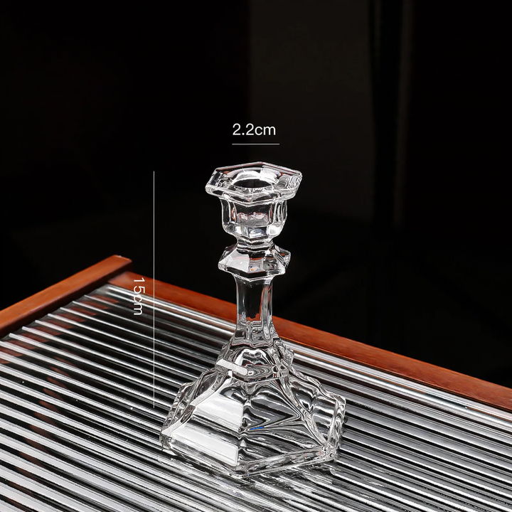 Glaskerzenhalter in nordischem Design