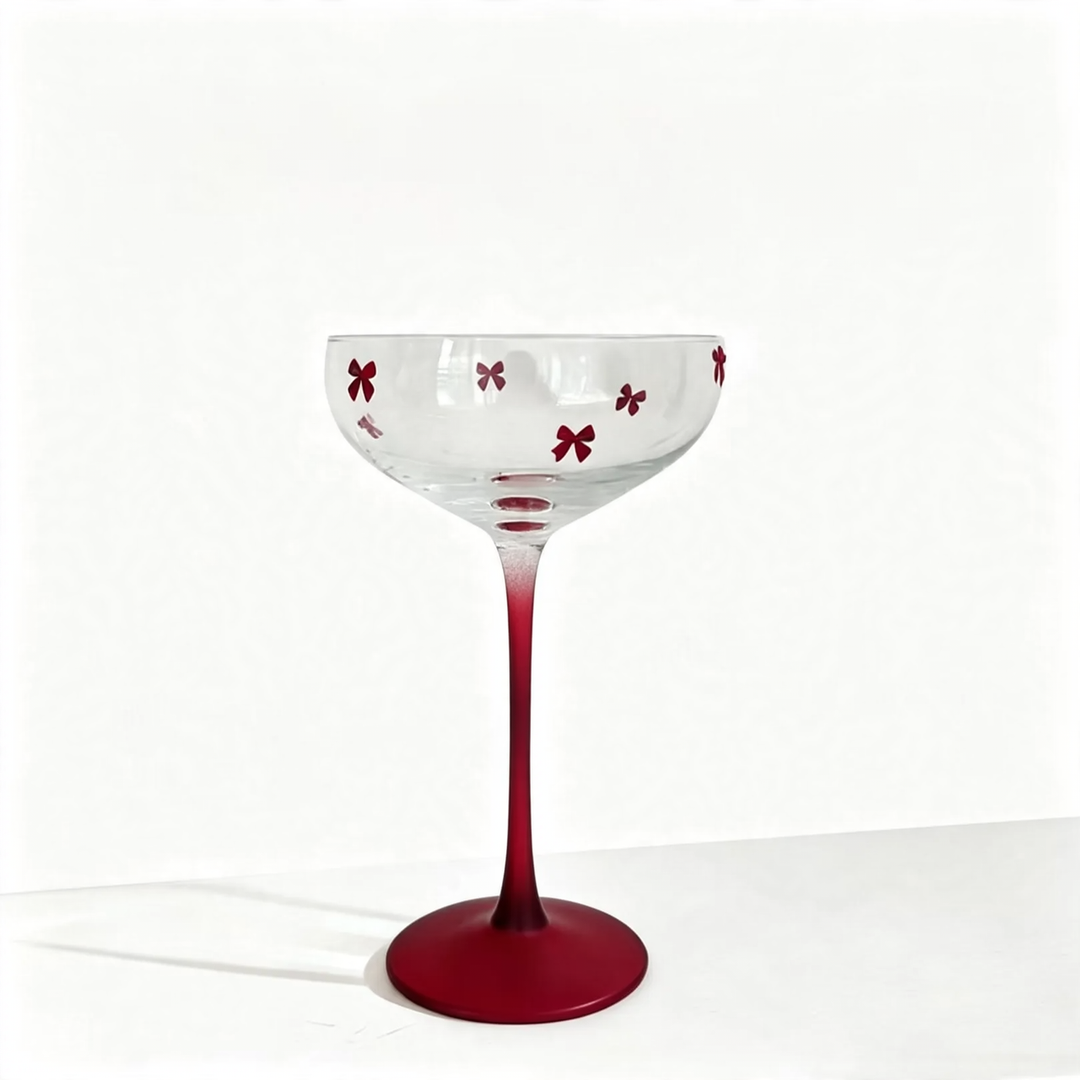 Weinglas, 601–700 ml, Kugelform