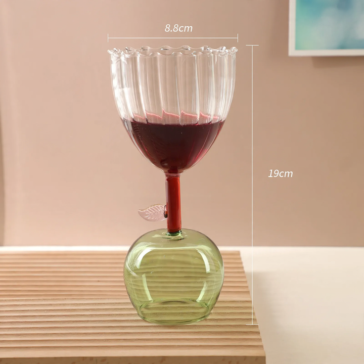 Weinglas, 601–700 ml, Kugelform