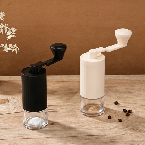 Handkaffeemühle mit CNC-Mahlwerk und Bürste