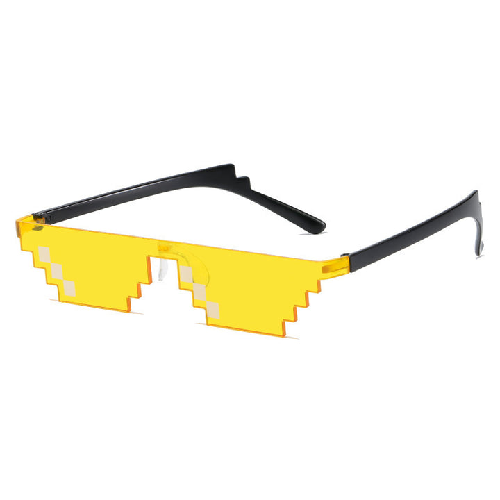 Pixelbrille mit geometrischem Muster