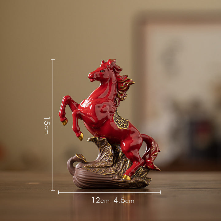 Keramik-Pferdefigur, chinesischer Stil