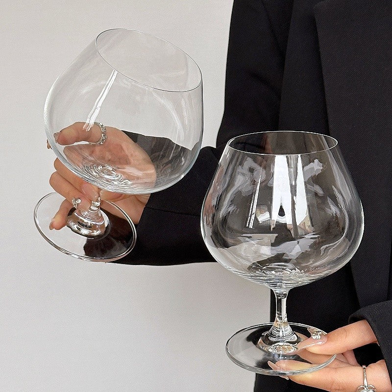 Weinglas, 601–700 ml, Kugelform
