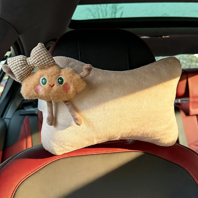 Flauschiges Auto-Nackenkissen mit Wolkenmuster