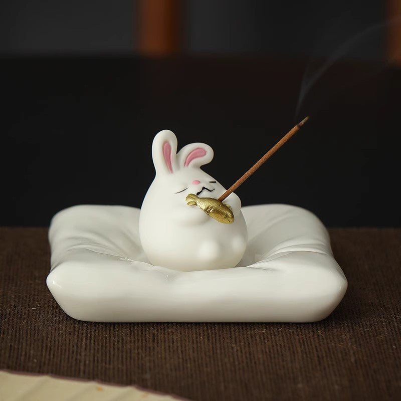 Hase-Räucherstäbchenhalter aus Harz