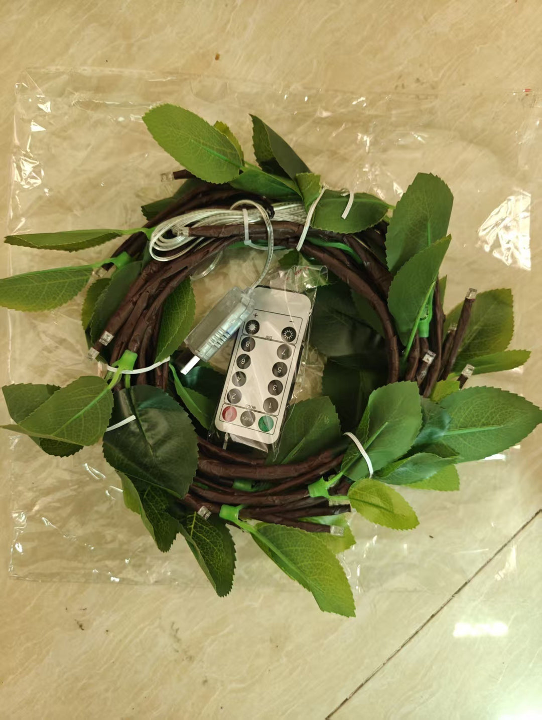 LED-Dekoleuchte mit Kirschblüten-Design