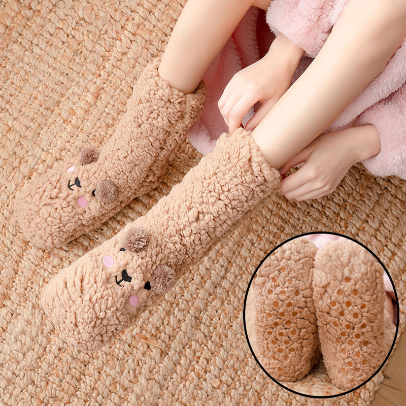 Warme, flauschige Bärensocken | Karnz