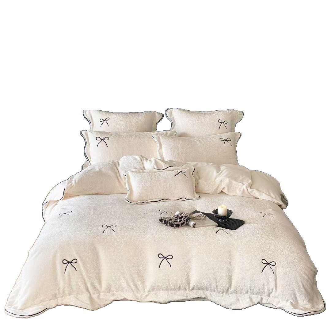 Bettwäsche-Set aus Milchfaser, bestickt, 4-teilig