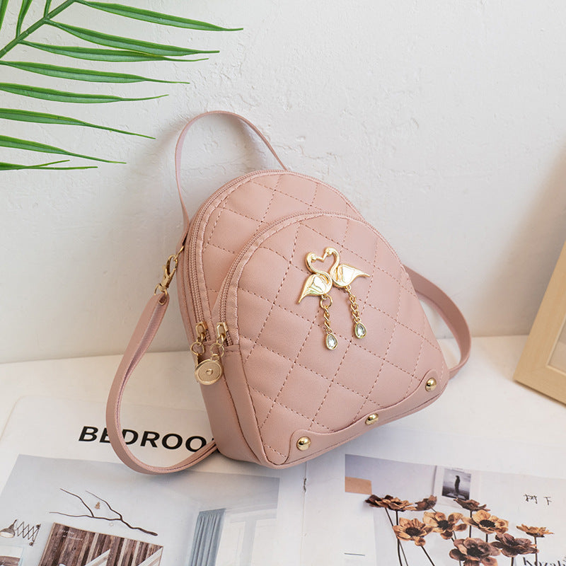 Bestickter Rucksack aus PU-Material
