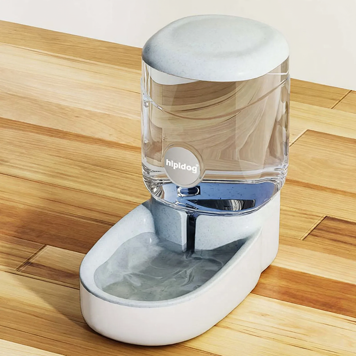 Automatischer Wasser- und Futternapf für Haustiere