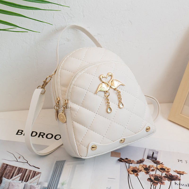 Bestickter Rucksack aus PU-Material