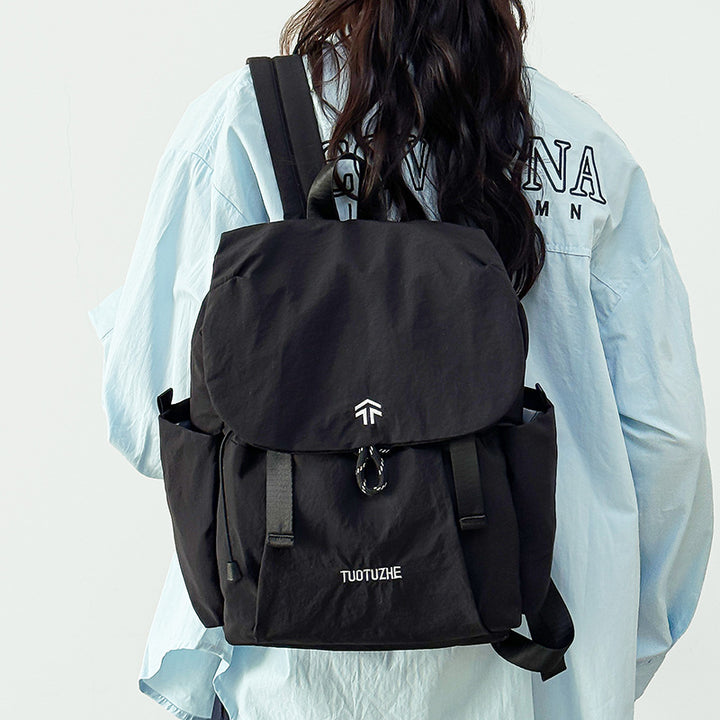 Leichter Nylon-Rucksack für Reisen und Outdoor