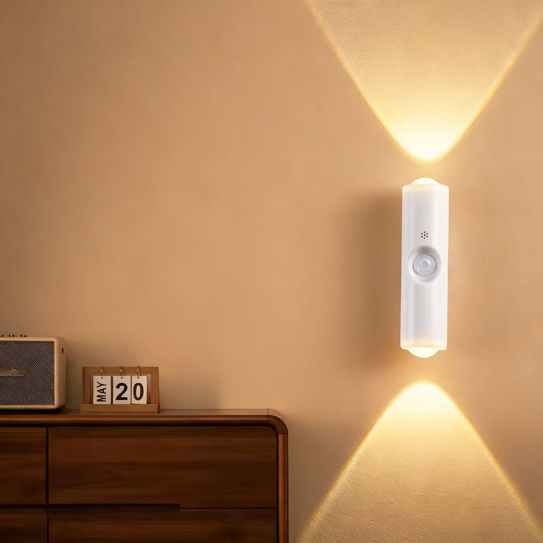 Wandleuchte mit Bewegungsmelder und LED