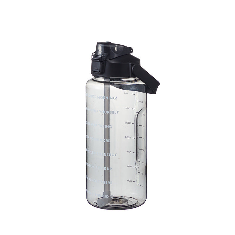Sporttrinkflasche 2 L mit Skala und Strohhalm