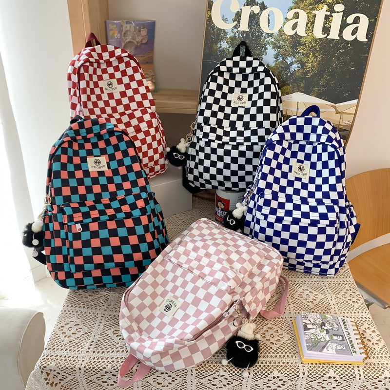 Rucksack mit Buchstabenmuster, 20–35 L