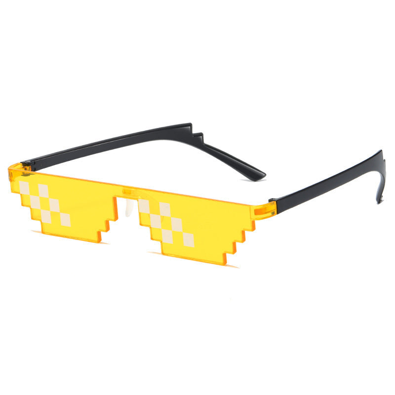 Pixelbrille mit geometrischem Muster