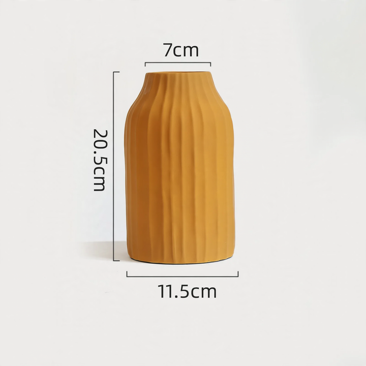 Geometrische Keramik-Vase im Nordischen Stil