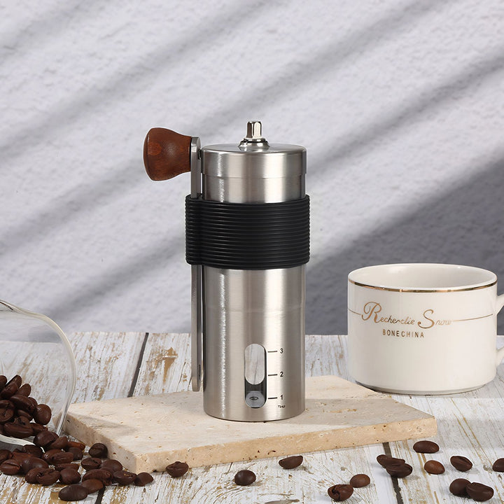 Handkaffeemühle mit CNC-Mahlwerk und Bürste