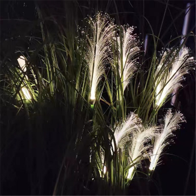 Solar Rattan Gartenlampe - Bunte LED Gartenbeleuchtung mit IP65 wasserdichtem Schutz | Karnz