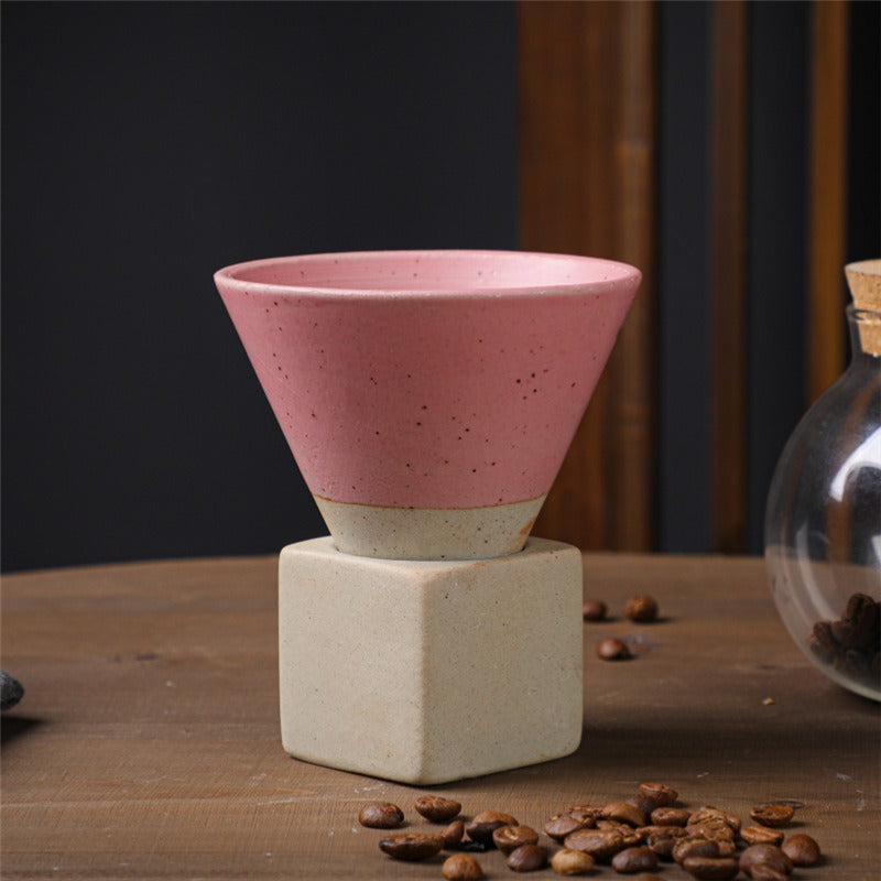 Grobkeramische Kaffeetasse mit Basis Kegelform Couture Tasse & Basisset | Karnz