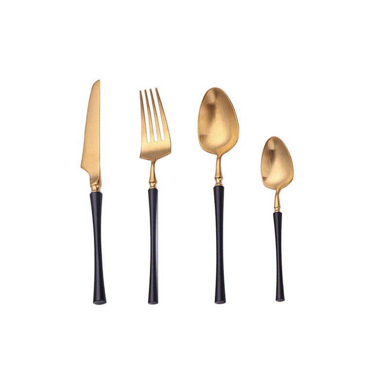 Klassisches Edelstahl-Set mit eleganten Griffen