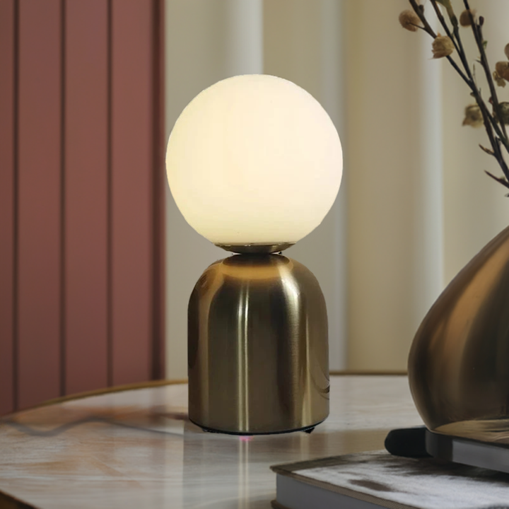 Nordische Eisenlampe Karnz