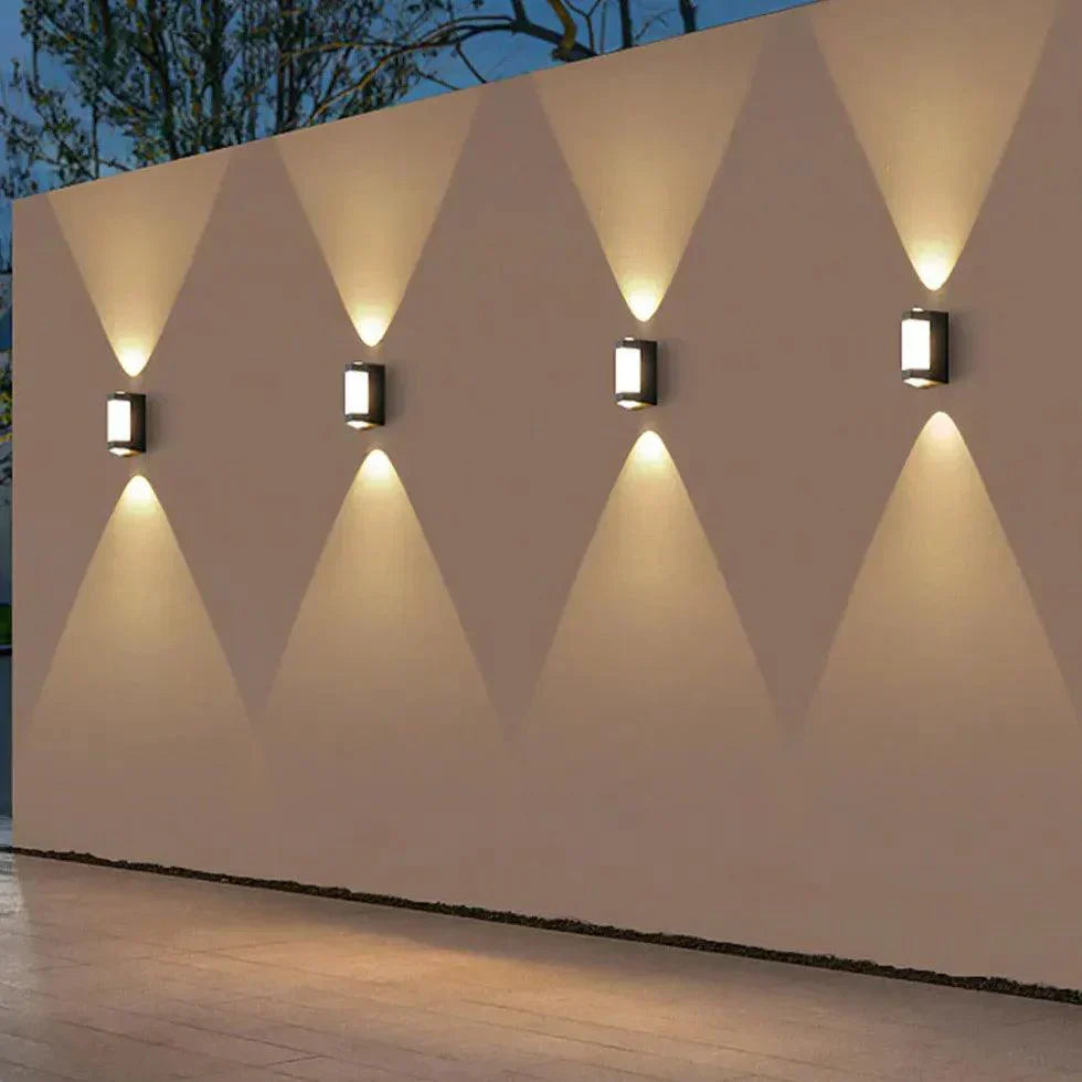 Wasserdichte LED-Außenwandleuchte aus Metall