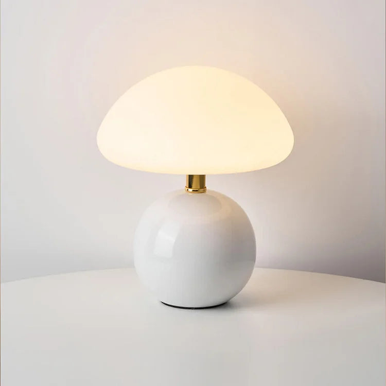 Karnz | Französischer Stil und natürliche Schönheit des Pilzes in der Lampe