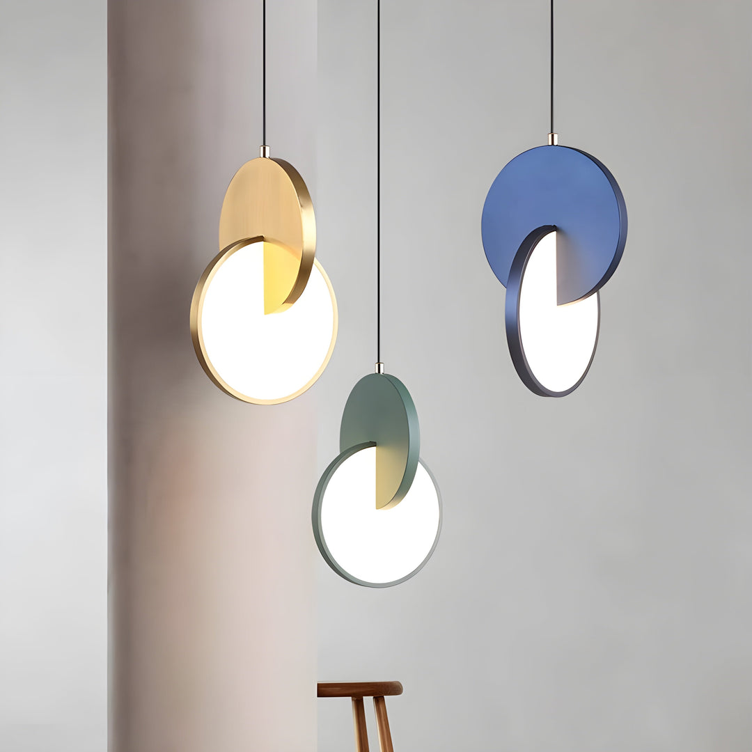 Moderne skandinavische LED-Pendelleuchte mit rundem Rahmen und warmem Glühen Karnz