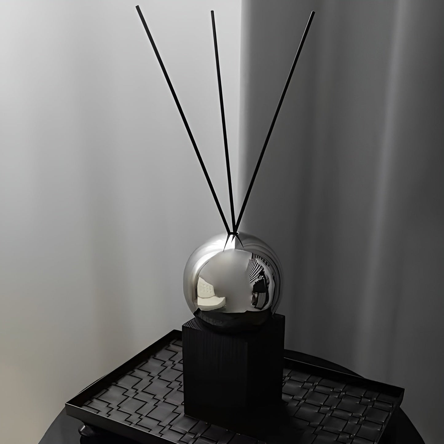 Edelstahl Aroma Diffuser – Entspannender Raumbedufter mit ätherischen Ölen | Dekorativ für Zuhause und Hotel | Karnz
