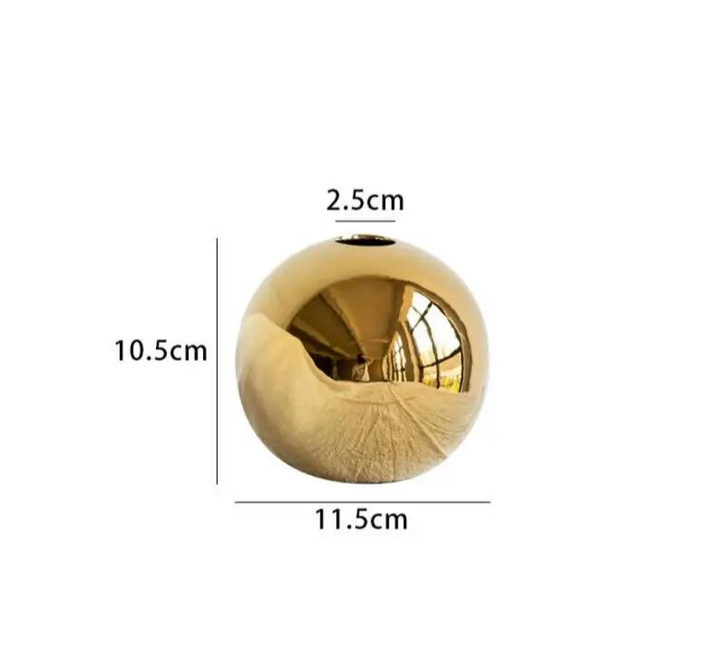 Goldene Kugelvase