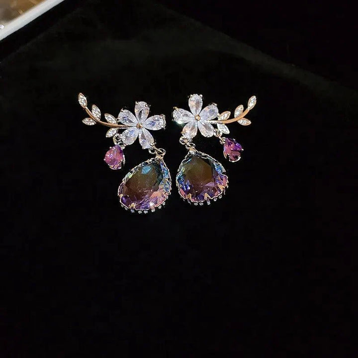 Karnz | Florale Amethyst-Wassertropfen-Ohrringe