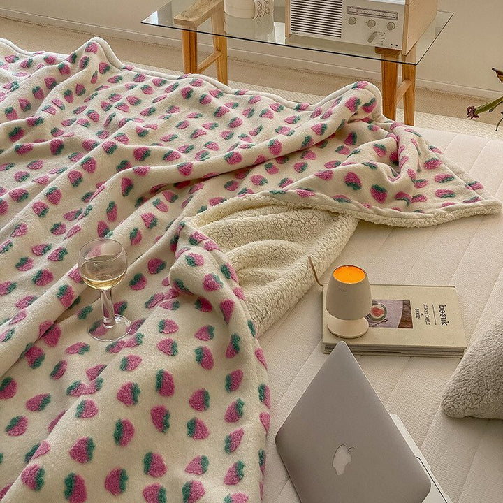 Fluffy Floral Plush Verdickte Decke für Gemütlichen Komfort | Karnz