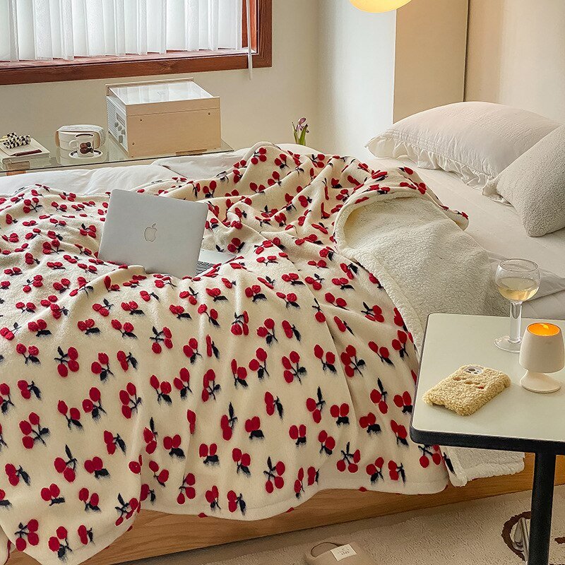 Fluffy Floral Plush Verdickte Decke für Gemütlichen Komfort | Karnz